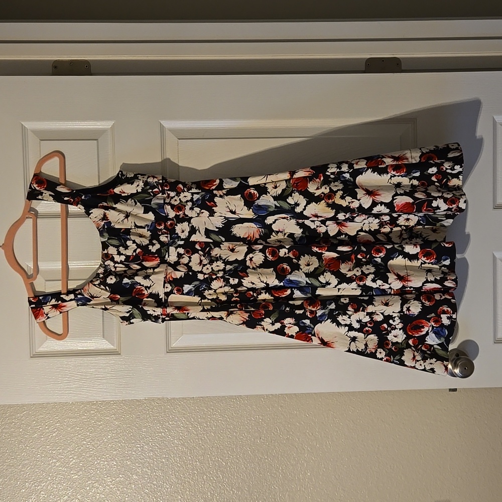 White House Black Market dress size 4